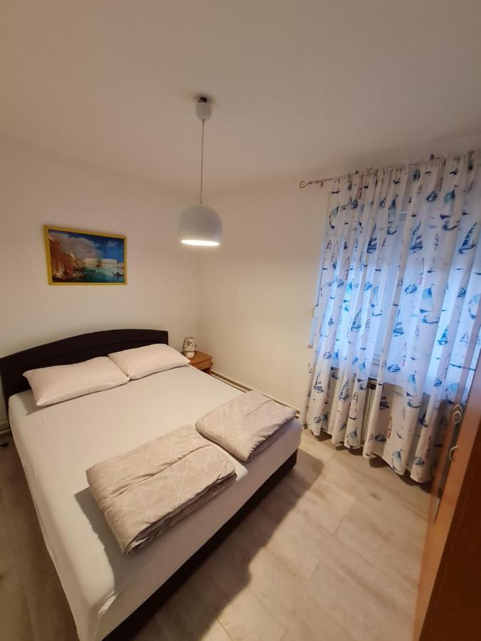 Apartment Nena *